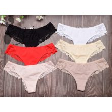 Fenekén csipkés brazil bugyi S, M, L, XL, 2XL