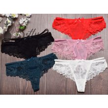 Derekán pántos, csipkés brazil bugyi S, M, L, XL