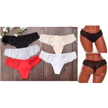 Oldalán és fenekén csipkés tanga S, M, L, XL