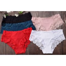 Egyszínű, csipkebetétes bugyi M, L, XL, XXL