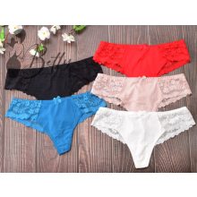 Selymes anyagú, fenekén csipkés brazil bugyi S, M, L, XL