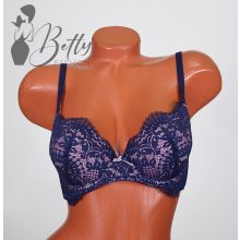 Csipkerátétes melltartó