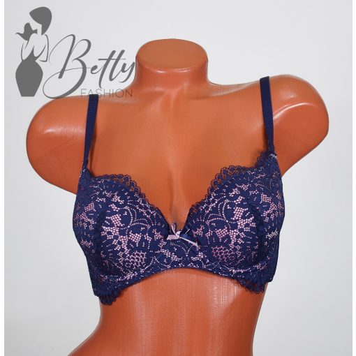 Csipkerátétes melltartó