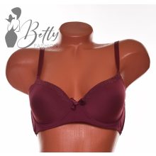 Mellnél csipkedíszes melltartó