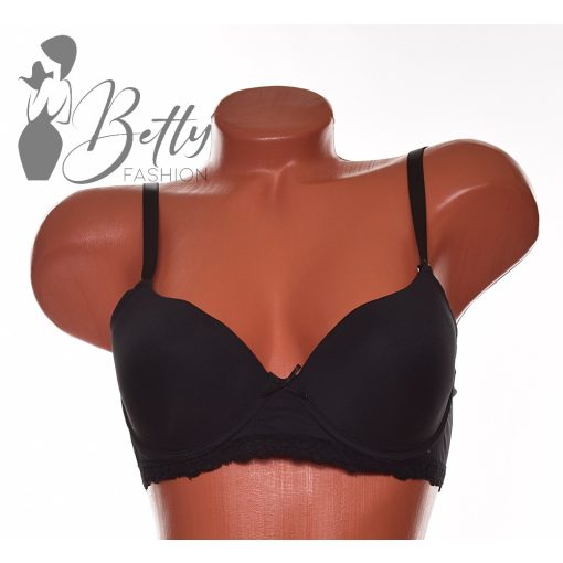 Csipkeszegélyes melltartó