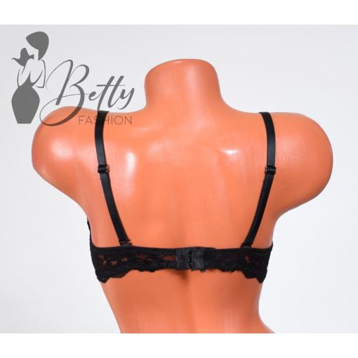 Csipkedíszes melltartó