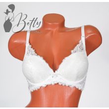 Csipkerátétes melltartó