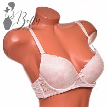Csipkerátétes, enyhén push-up szivacsos melltartó