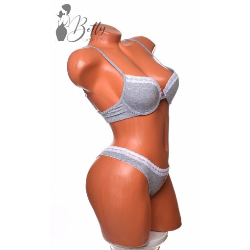 Gombdíszes és csipkeszegélyes melltartó+tanga szett 