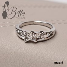 Ezüst színű, strasszkő díszes gyűrű