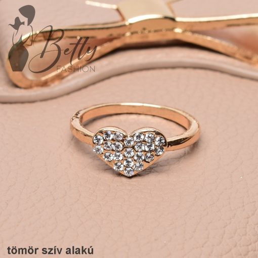 Arany színű, mintás, strasszkő díszes gyűrű