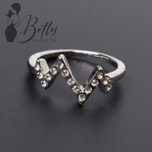 Ezüst színű, mintás, strasszkő díszes gyűrű