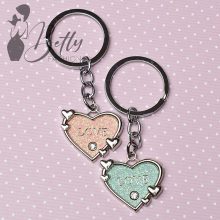 Szív alakú, feliratos és strasszkő díszes kulcstartó - 2 darabos szett