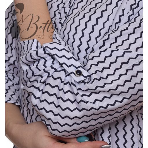 Fehér alapon, sötétkék cikk-cakk mintás ing-blúz 46, 48, 50, 52, 54