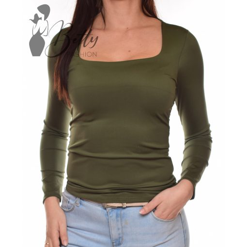 Szögletes kivágású, selymes anyagú felső S-M-L