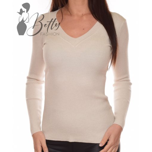 White Top with Jewelry Embellishment S/M