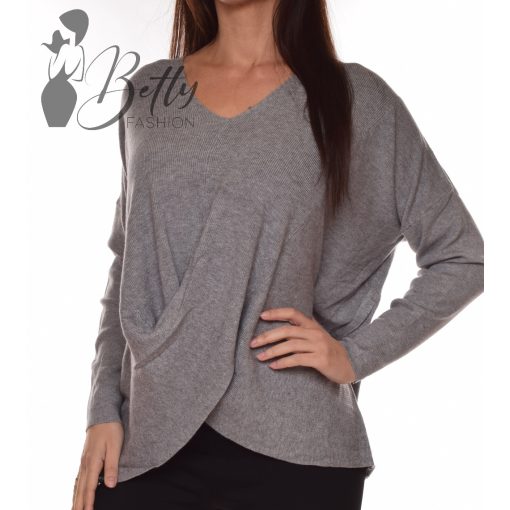 White Top with Jewelry Embellishment S/M