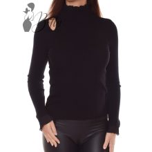 White Top with Jewelry Embellishment S/M