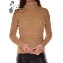 White Top with Jewelry Embellishment S/M