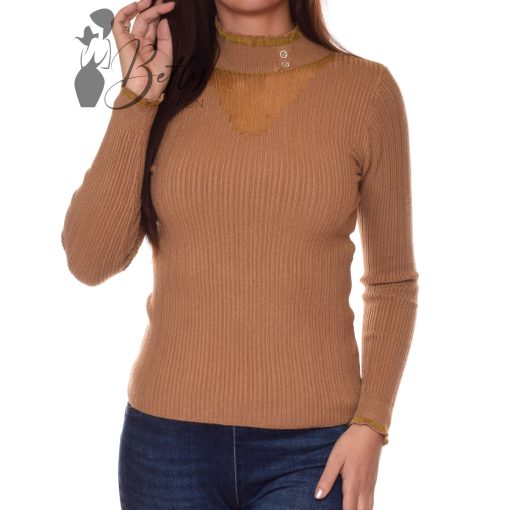 White Top with Jewelry Embellishment S/M