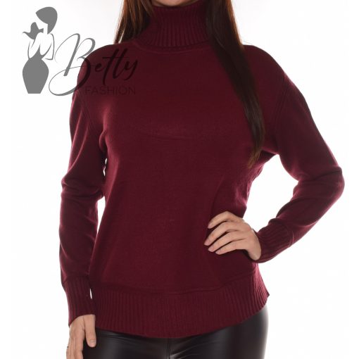 White Top with Jewelry Embellishment S/M