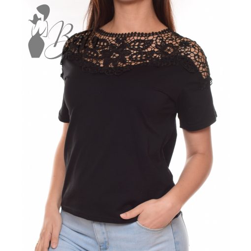 Mellnél és vállán horgolt betétes felső M/L, XL/XXL