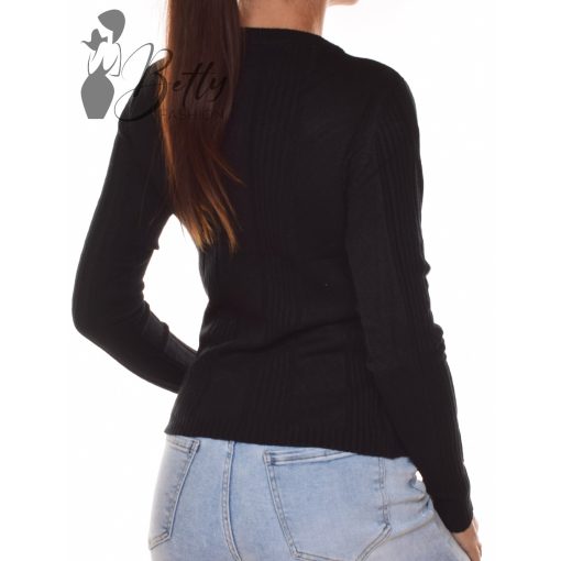 White Top with Jewelry Embellishment S/M