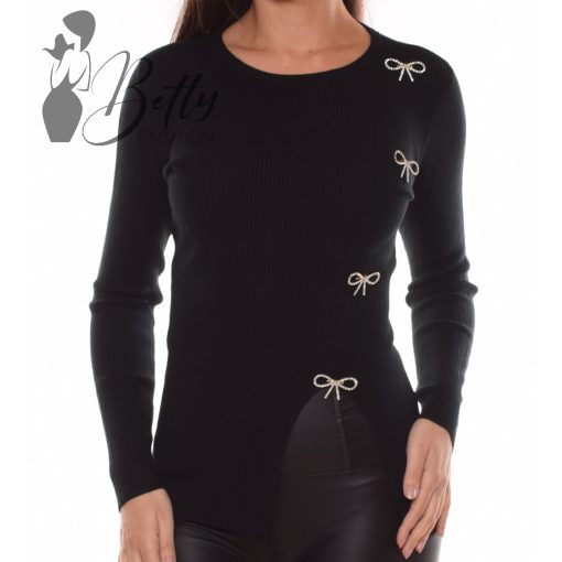 White Top with Jewelry Embellishment S/M