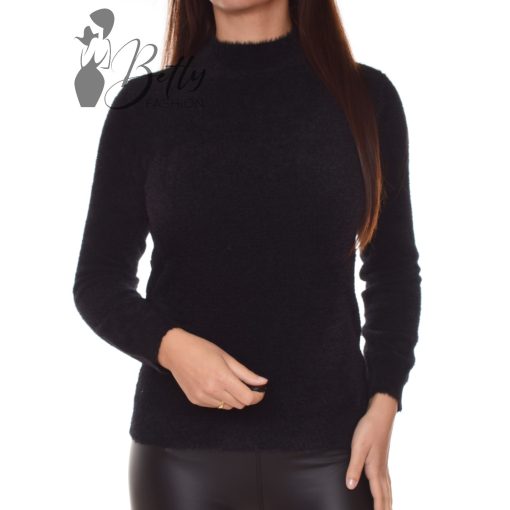 White Top with Jewelry Embellishment S/M