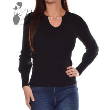 White Top with Jewelry Embellishment S/M