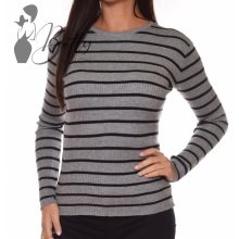 White Top with Jewelry Embellishment S/M