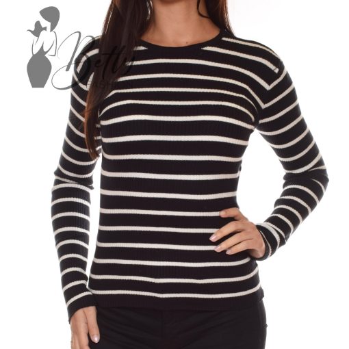 White Top with Jewelry Embellishment S/M