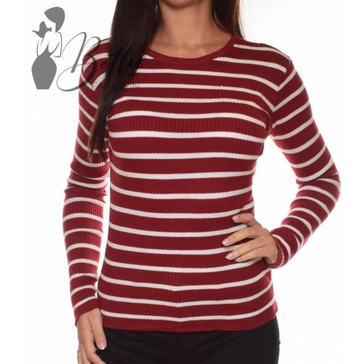 White Top with Jewelry Embellishment S/M