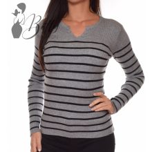 White Top with Jewelry Embellishment S/M