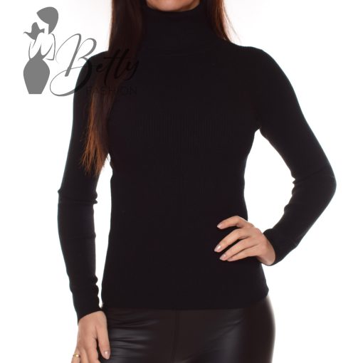 White Top with Jewelry Embellishment S/M