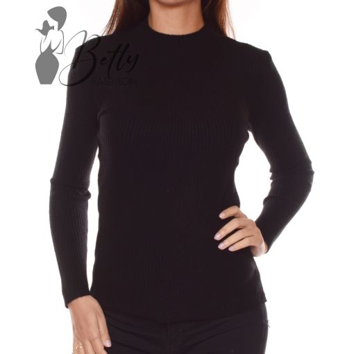 White Top with Jewelry Embellishment S/M