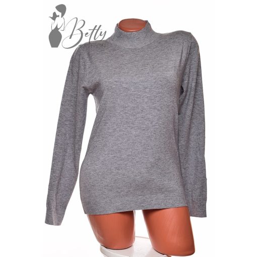 White Top with Jewelry Embellishment S/M